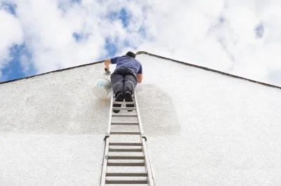 Peinture extérieure à Saint-Pierre-le-Vieux — façades et ravalement